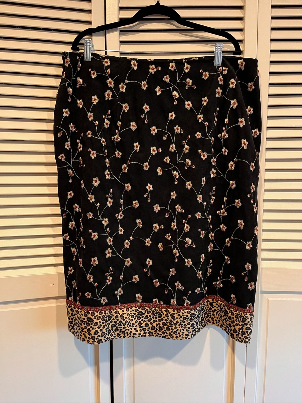 Black Floral Embroidered Pencil Skirt with Leopard Border
